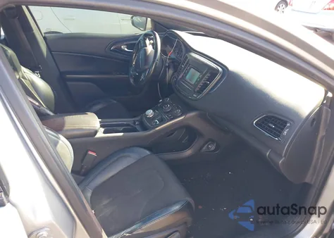 2015 Chrysler 200 S из США, поврежденный, VIN 1C3CCCBB0FN696377